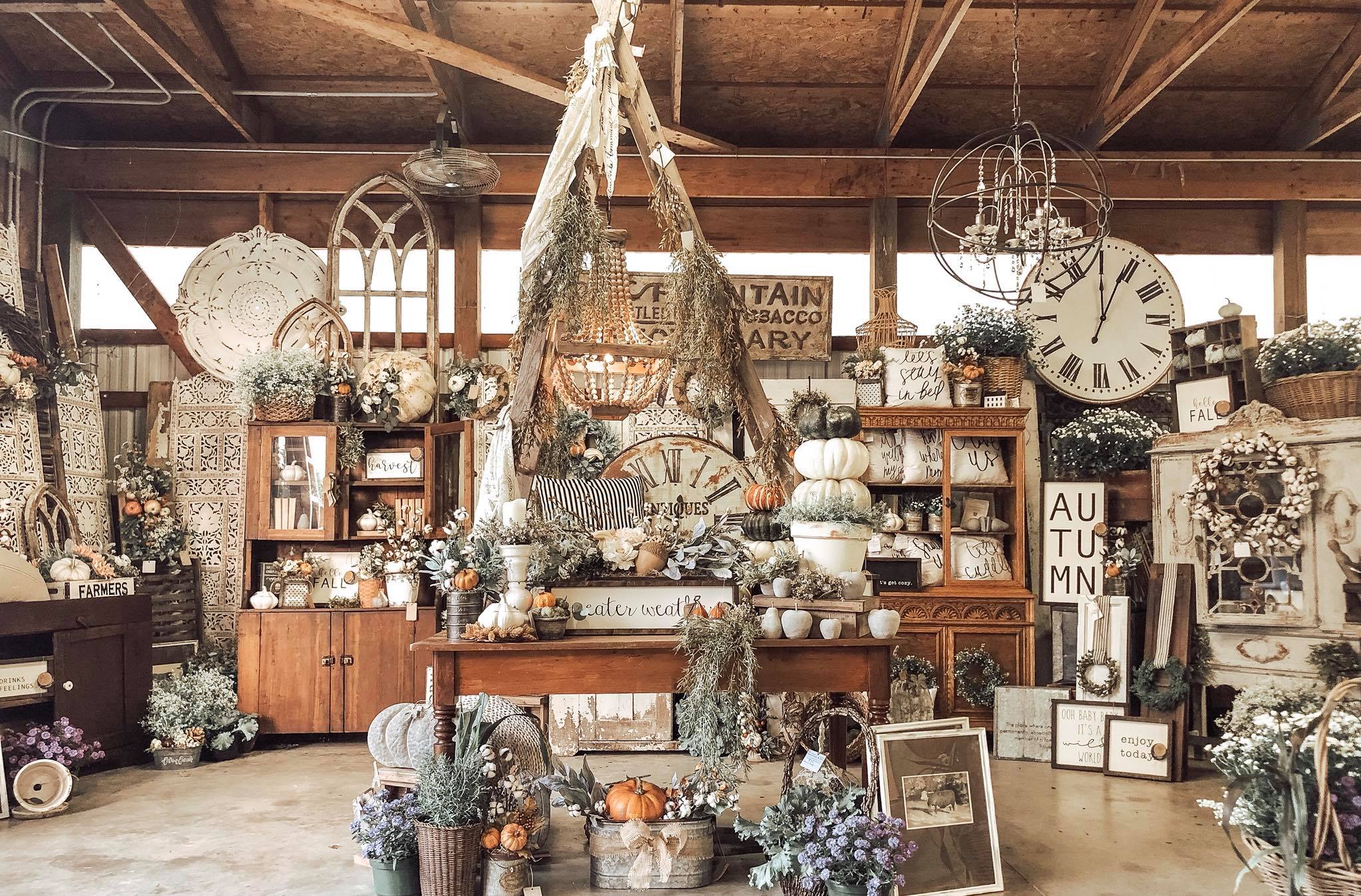 Vintage Vibes antique shop opens in Livonia on Middlebelt Road